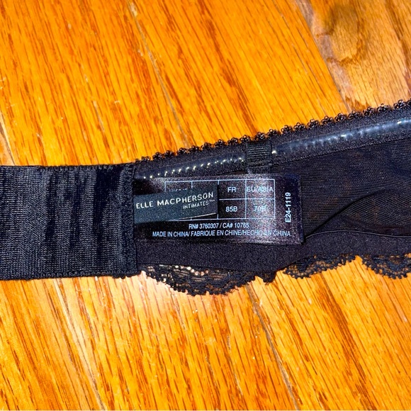 Elle Macpherson | NWOT Black Satin Strapless Bra - Picture 7 of 7